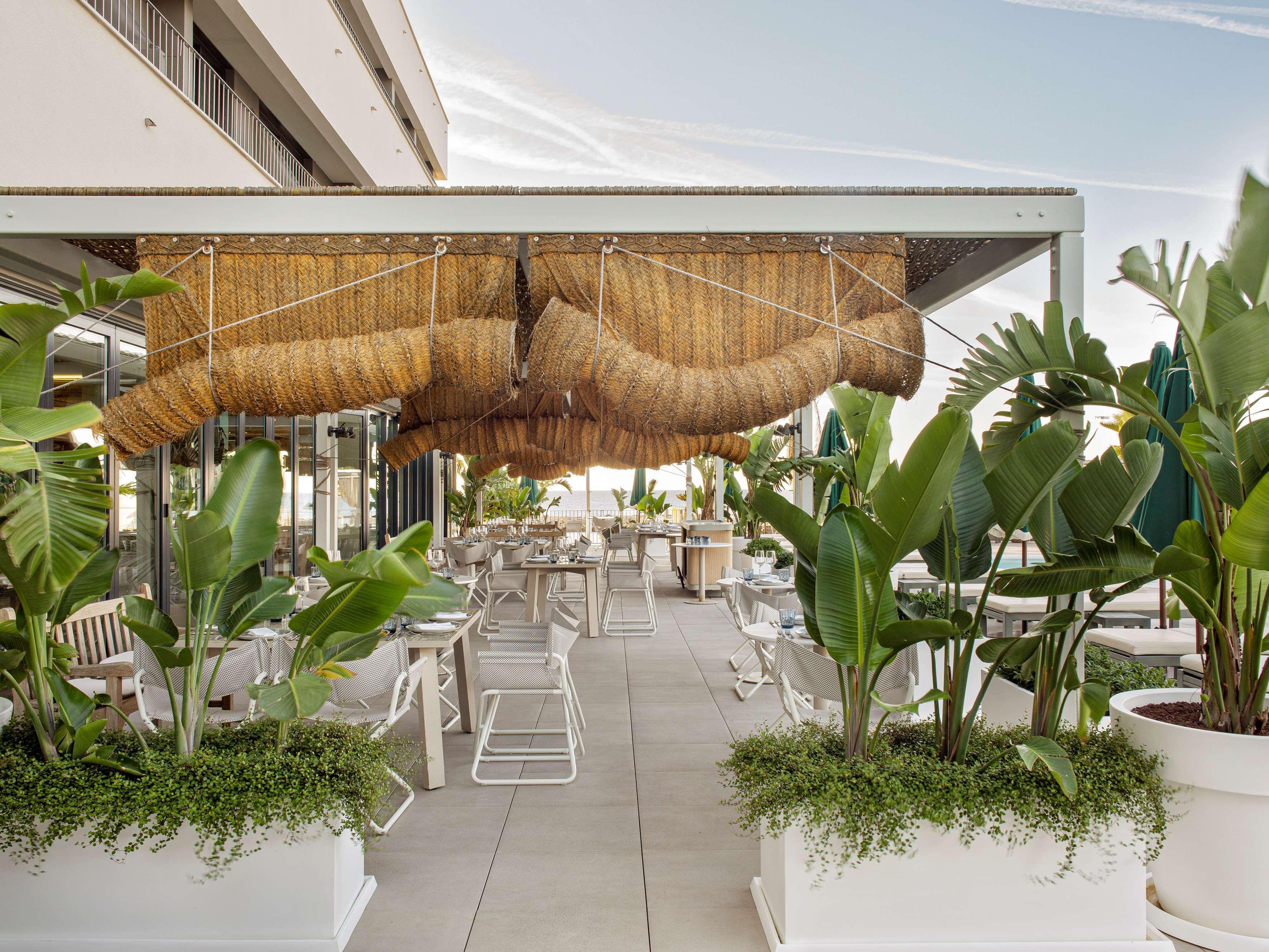 เอ็มอี ซิตเจส เตร์รามาร์ Hotel ซีเจส ภายนอก รูปภาพ The rooftop terrace