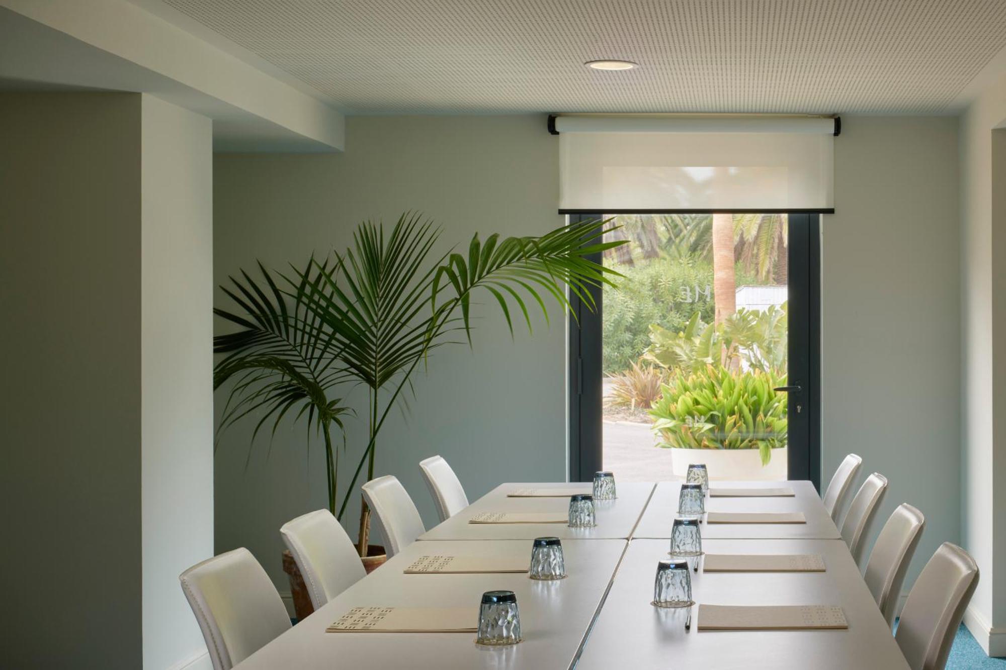 เอ็มอี ซิตเจส เตร์รามาร์ Hotel ซีเจส ภายนอก รูปภาพ Meeting room