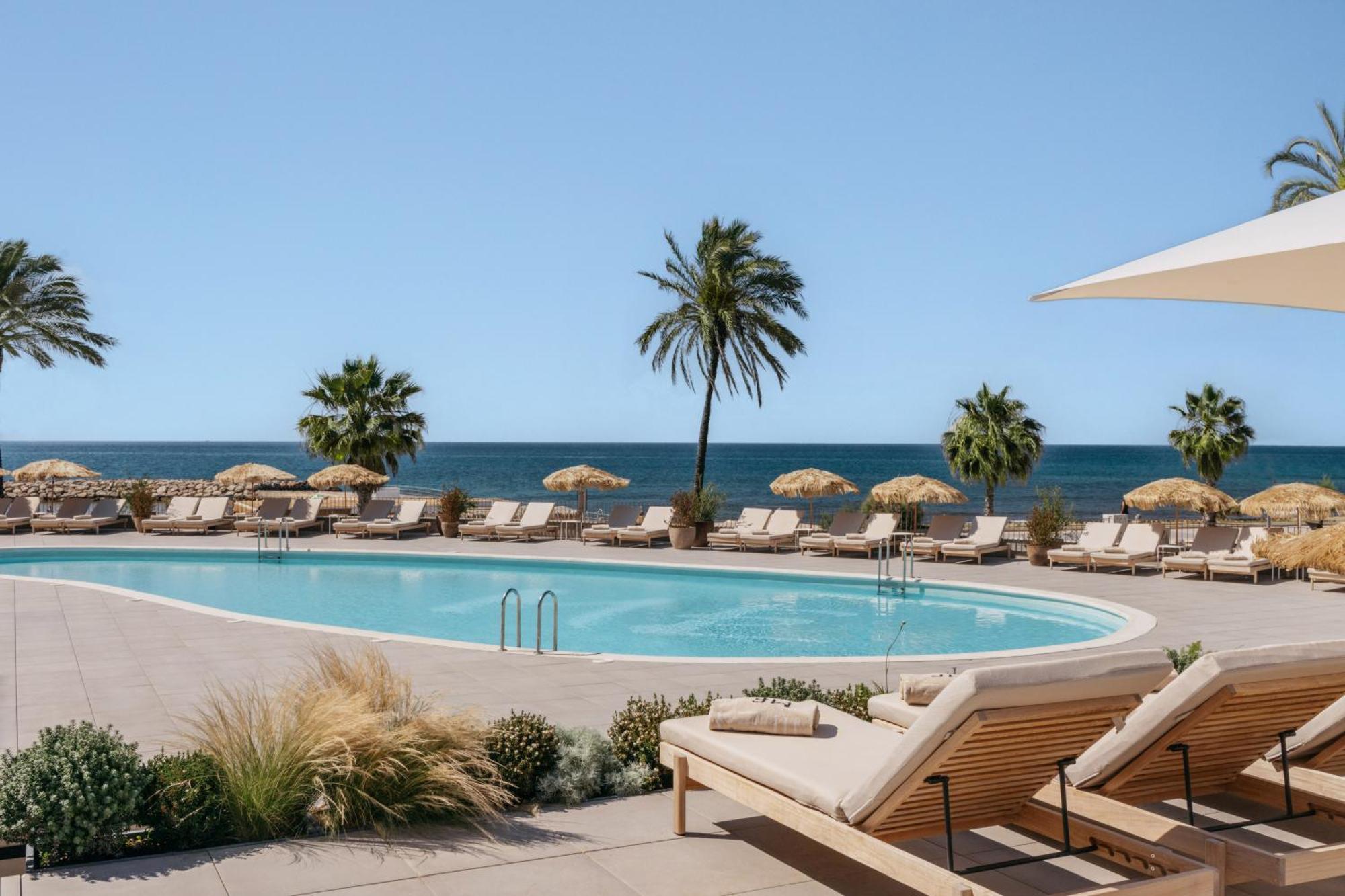 เอ็มอี ซิตเจส เตร์รามาร์ Hotel ซีเจส ภายนอก รูปภาพ The pool at the Hotel du Cap-Eden-Roc
